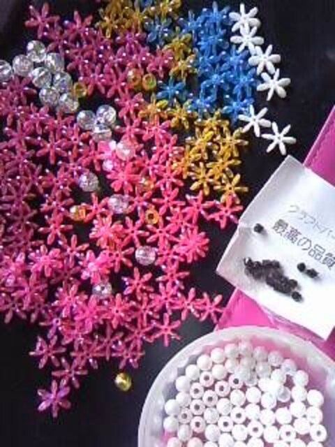 お花ビーズパーツ127個 クラフトパーツ他大量マトメて1 5 1 5センチ ペット 手芸 園芸 新品 中古のオークション モバオク No
